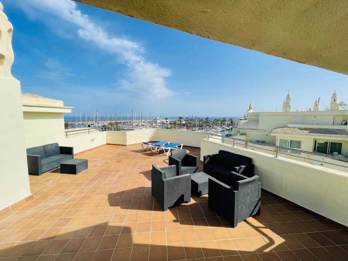 דירות בנאלמדנה G&G Isla Marina Puerto מראה חיצוני תמונה