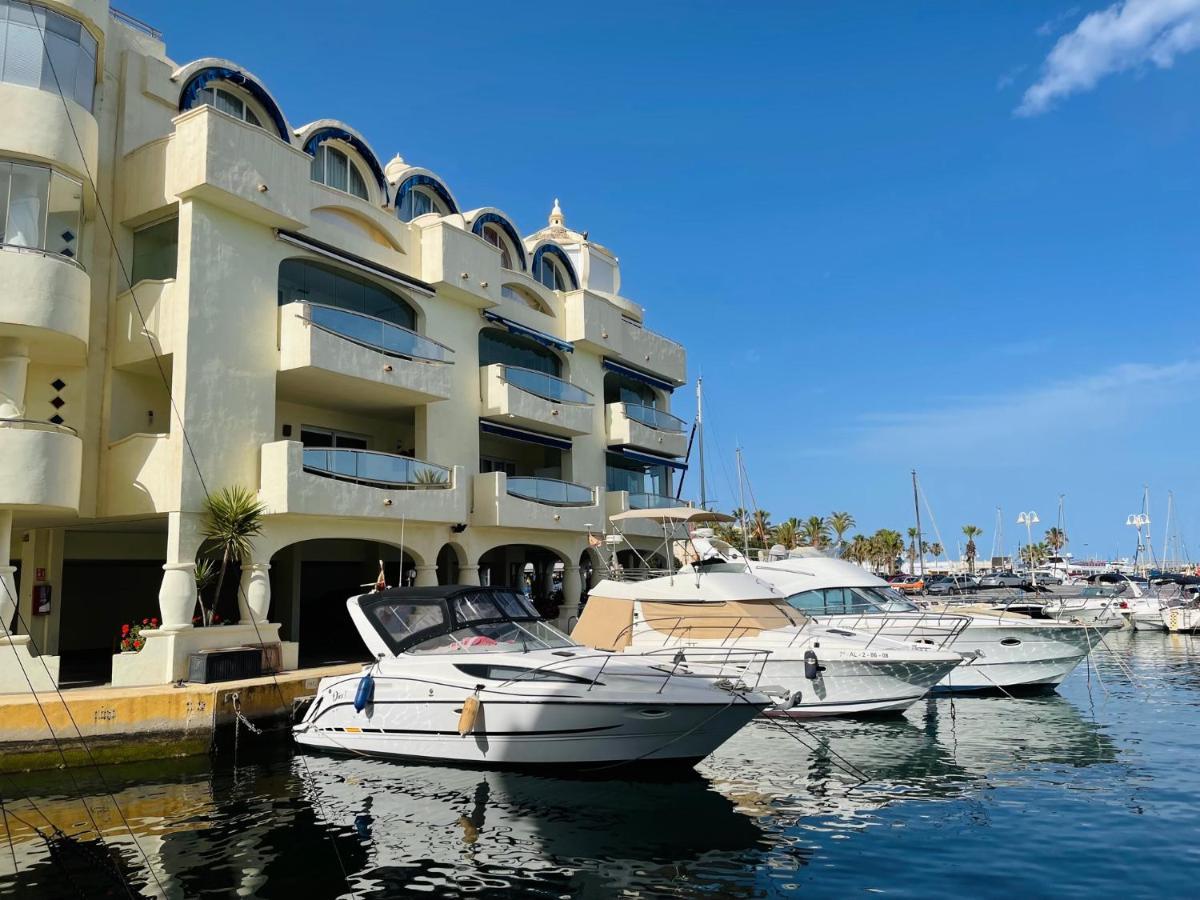 דירות בנאלמדנה G&G Isla Marina Puerto מראה חיצוני תמונה